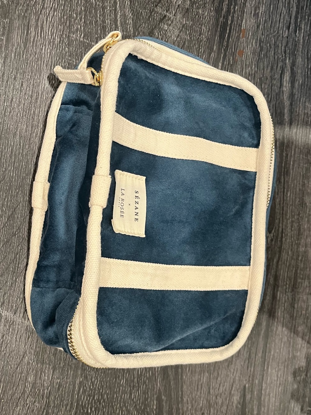 Sézane x La Rosée Limited Edition Blue Velvet Vanity Case - Picture 2 of 9
